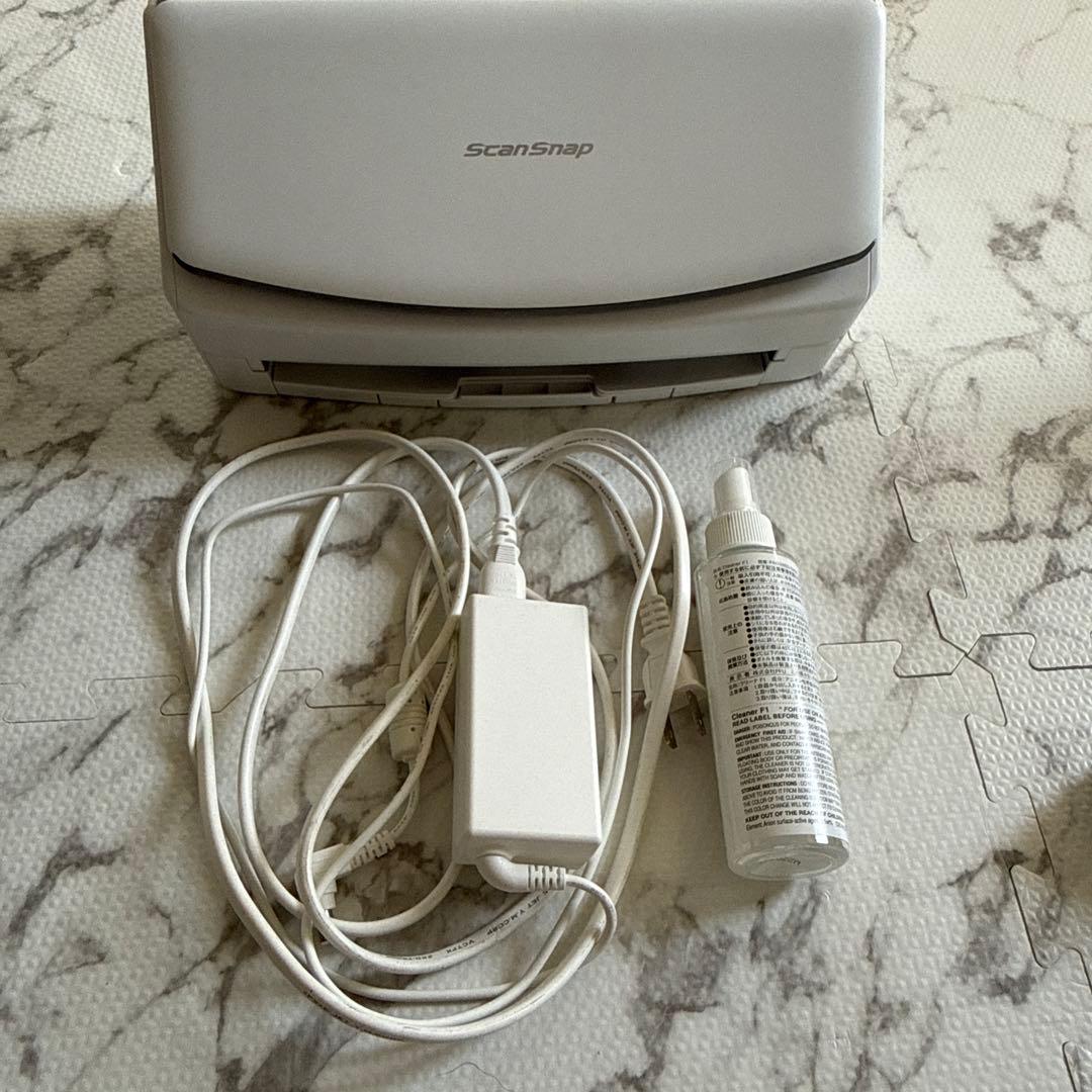 ScanSnap iX1600 + 専用クリーナー ix1600_front_paper.jpg