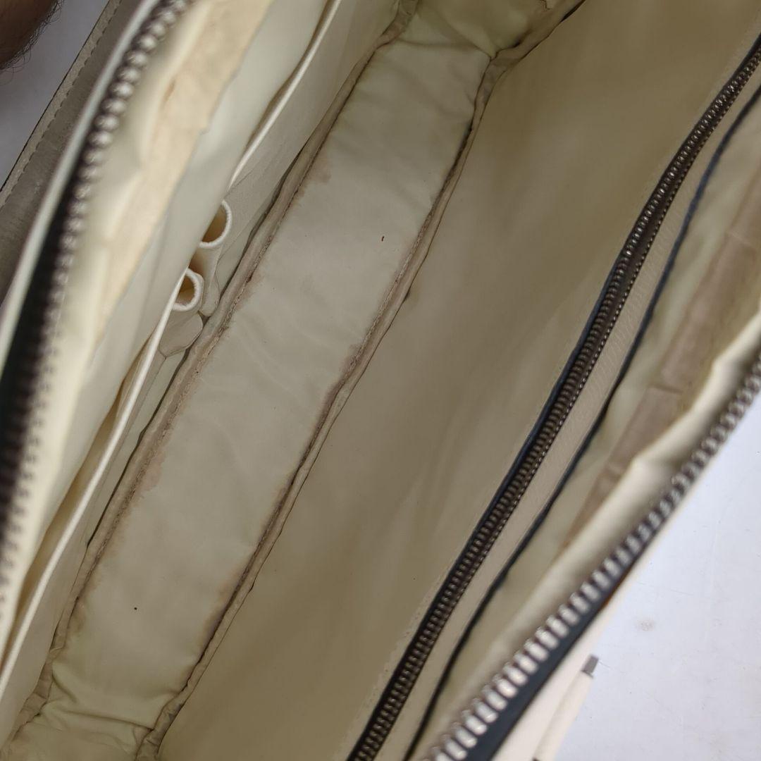 大人気✨️ ダブルハンドル ブリーフケース A4 白 アイボリー ビジネス