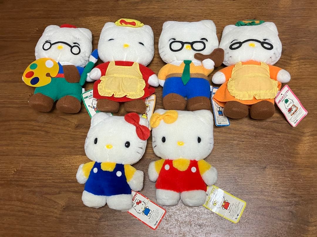 ハローキティ ファミリーぬいぐるみ6体セット - メルカリ