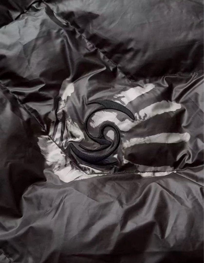 VRROCK HEAT REACTIVE PUFFER ブラック MERTRA - メルカリ