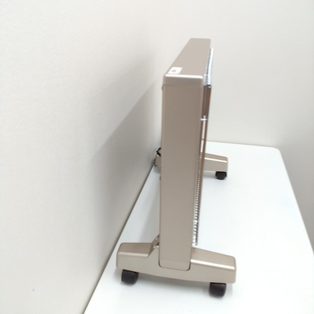 若《XMJFS》サンルミエ　遠赤外線暖房器　E800LS　キュート