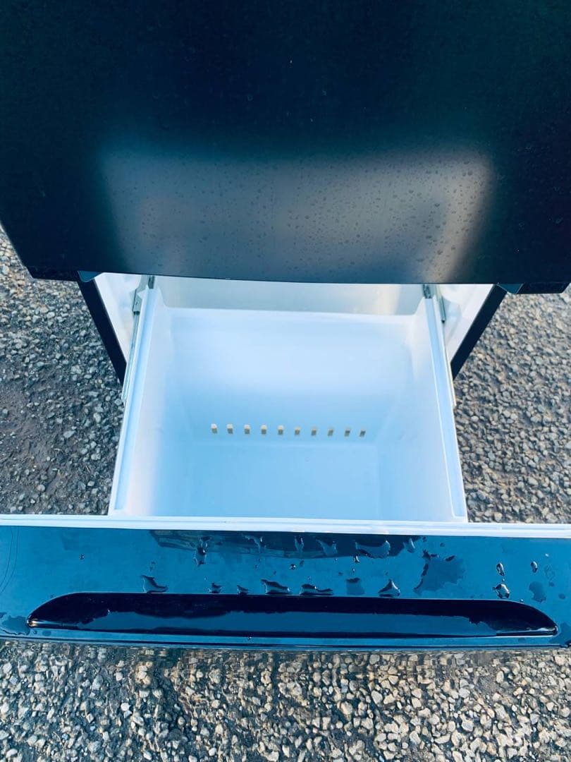 送料設置無料 ワールプールジャパン ノンフロン冷凍冷蔵庫 YRZ-F15J