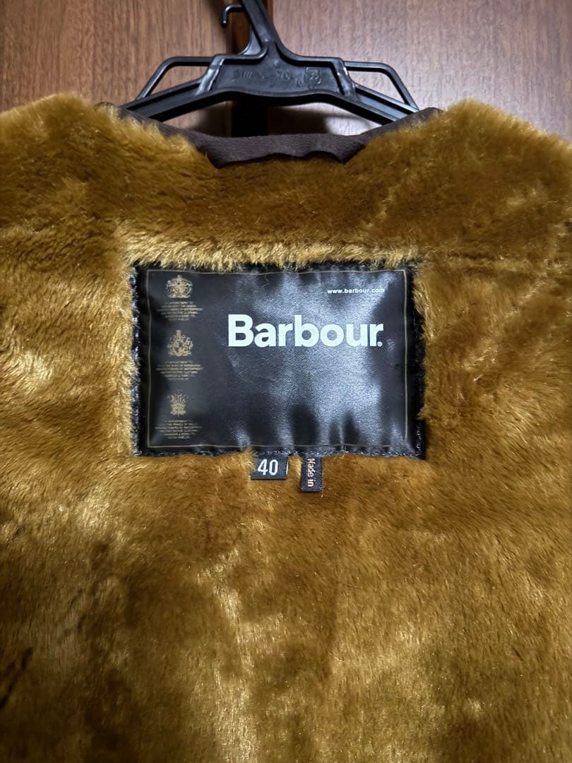 BARBOUR バブアー ファー ボア ベスト 3クラウン - トップス特別