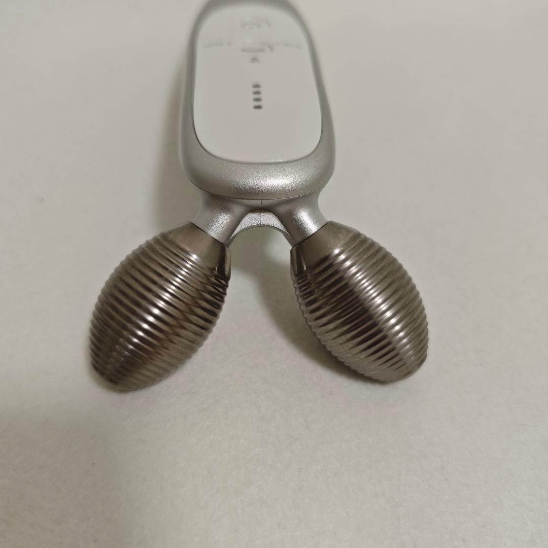 Medicube AGE-R EMS ダーマショット 美顔器 - メルカリ