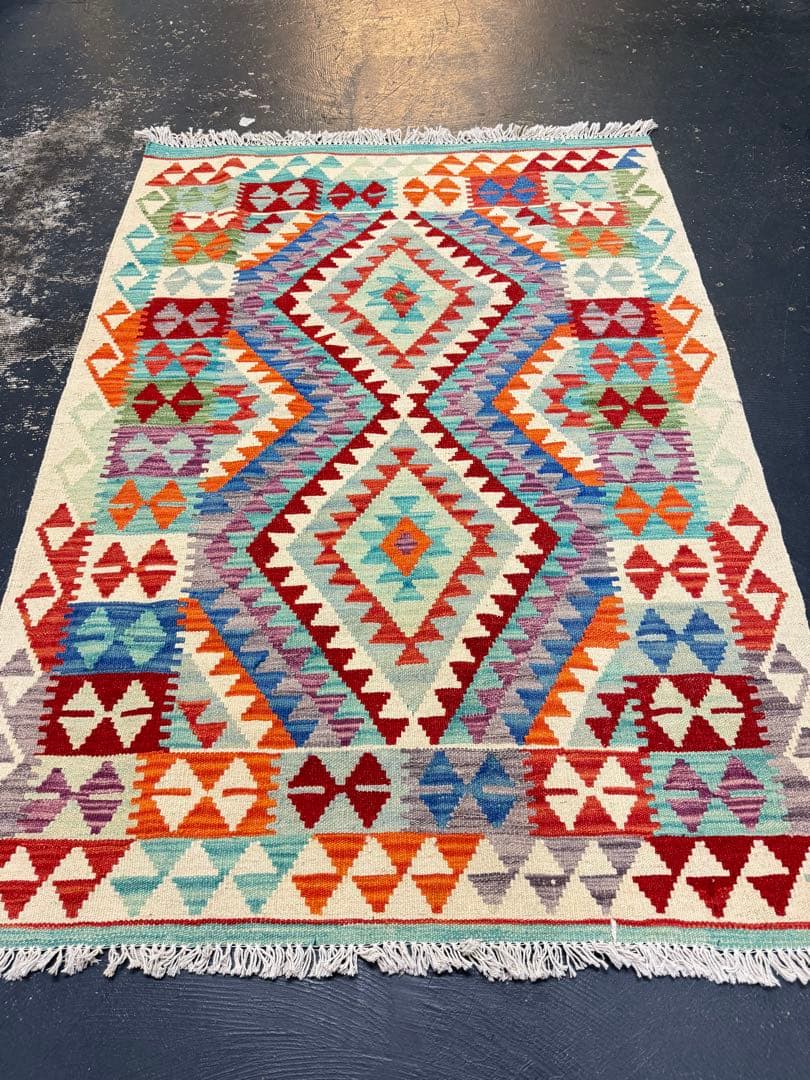 美品ヴィンテージアフガンキリム　145×102cm d79d26c5d3772293424cc141c651a2