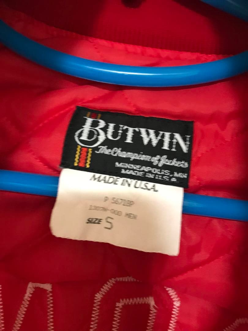 人気商品、USA製、90´s、レアなjoe選手着用、WISCONSINスタジャン