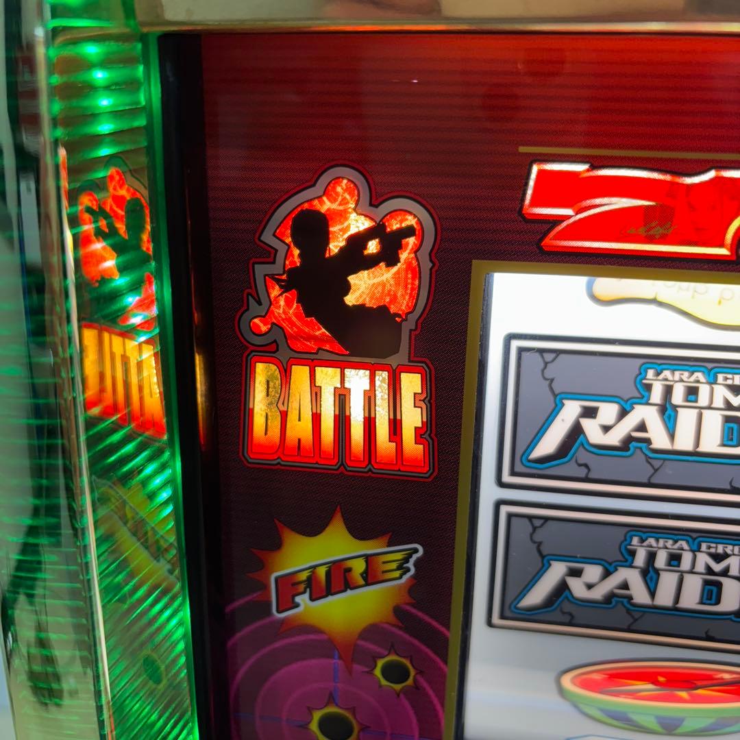 スロット実機 4号機 トゥームレイダー レアパネル ララ - メルカリ