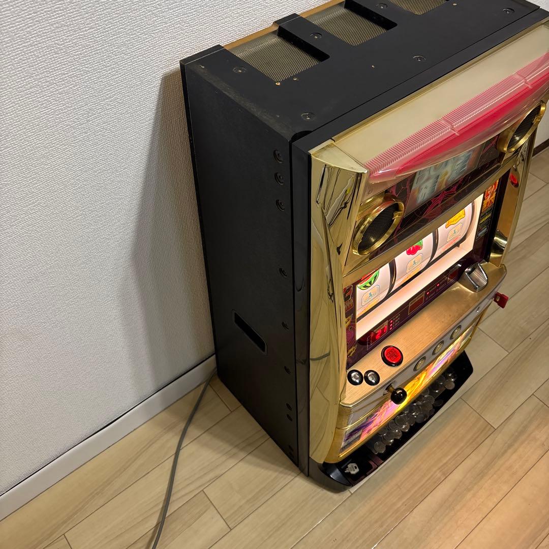 スロット実機 4号機 トゥームレイダー レアパネル ララ - メルカリ