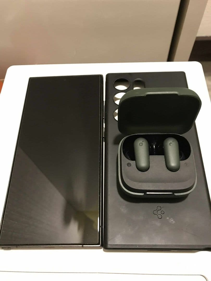 GALAXY S24 ULTRA 256GB 韓国版　オマケ付き早もの勝ちです。 Galaxy S24 Ultra 本体 ブラック 256GB SIMフリー 韓国版 Bランク SM