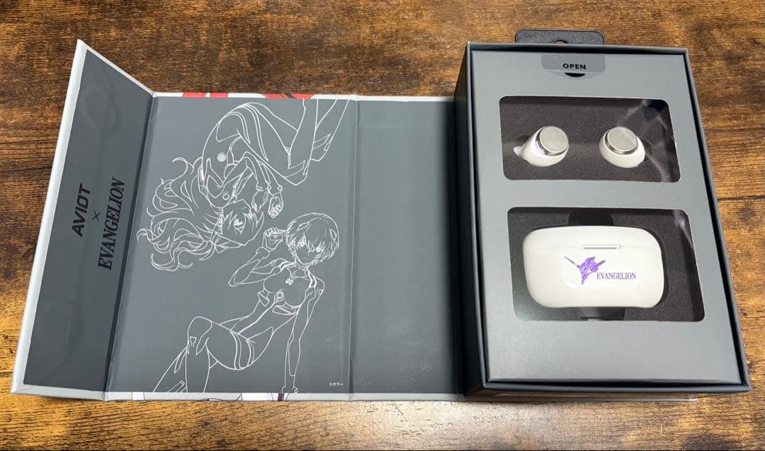 aviot エヴァンゲリオン ワイヤレスイヤホン - メルカリ