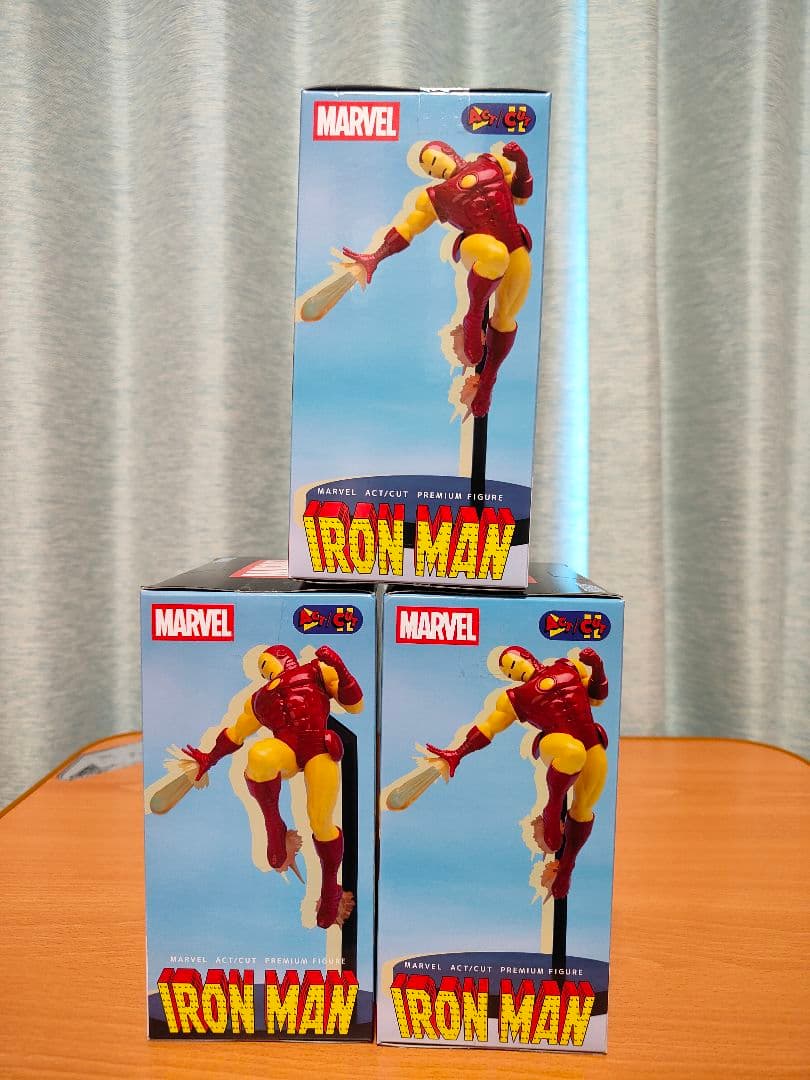 MARVEL ACT/CUT プレミアムフィギュア “アイアンマン” 3つセット