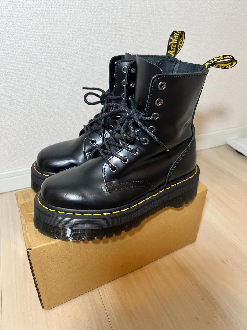 Dr. Martens JADON 8ホールブーツ 厚底 UK4 23cm Dr.Martens（ドクターマーチン） JADON 8ホールブーツ レディース