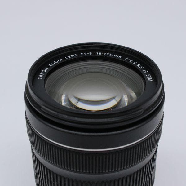 ■極上品■ CANON EF-S18-135mm F3.5-5.6 IS STM