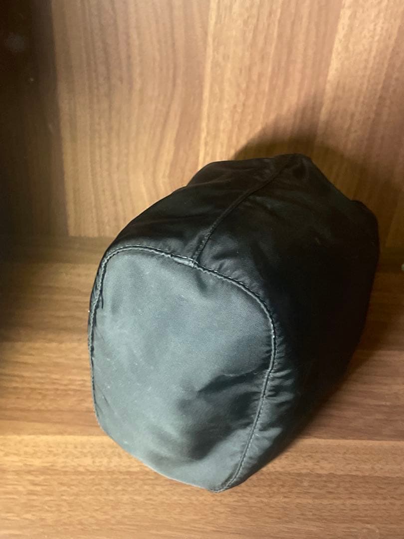 PRADA ブラック ナイロンドローストリングバッグ - メルカリ