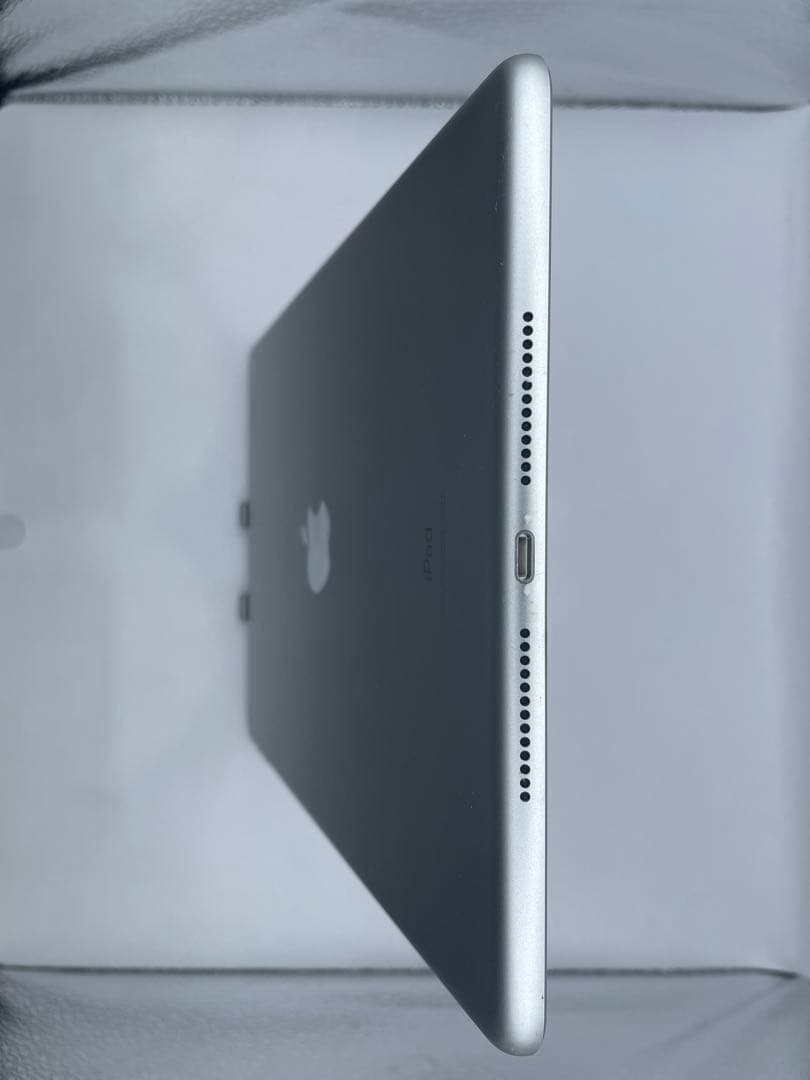 iPad 7世代 32GB バッテリー96% 中古品 - メルカリ