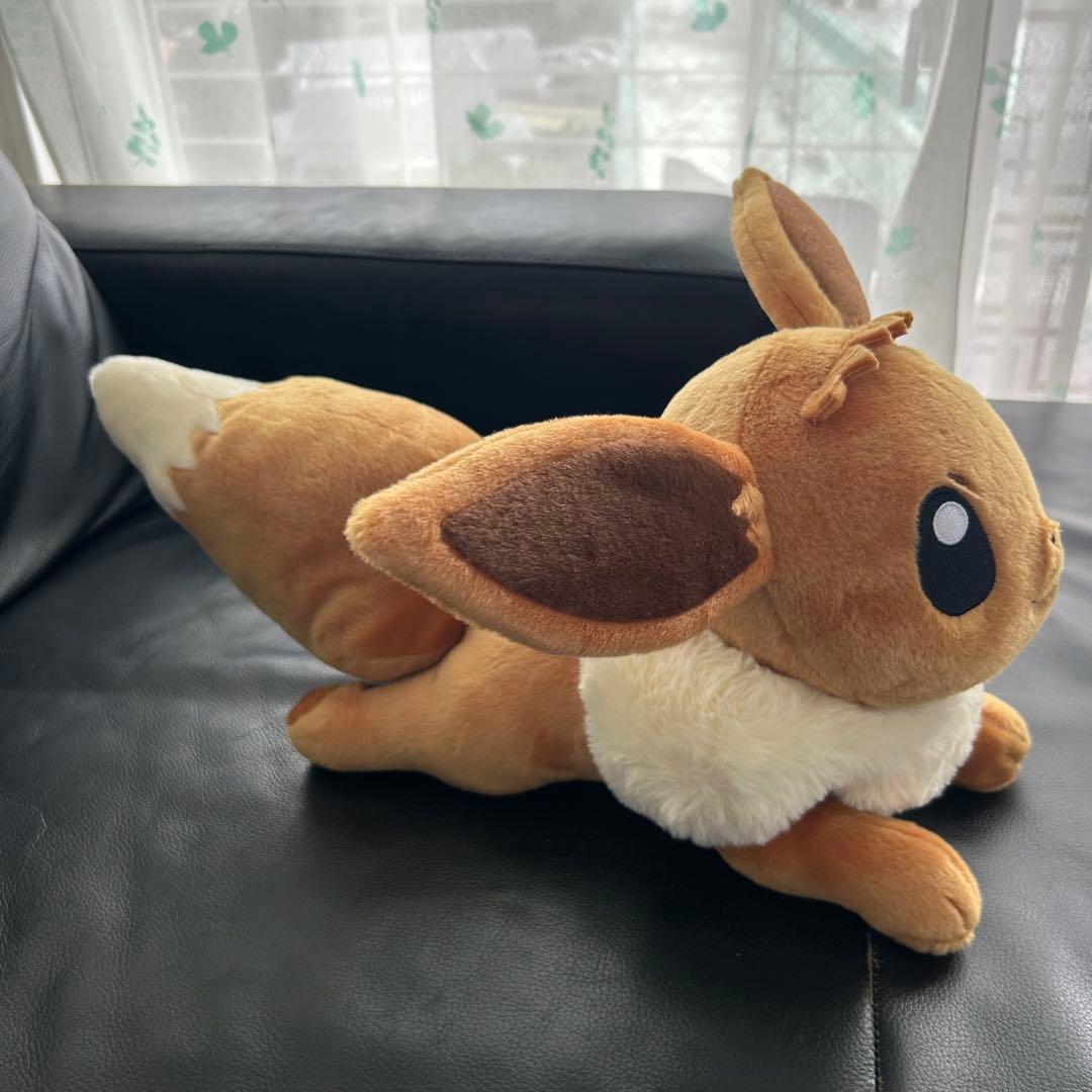 ぬいぐるみ 等身大 イーブイ 寝そべり - メルカリ
