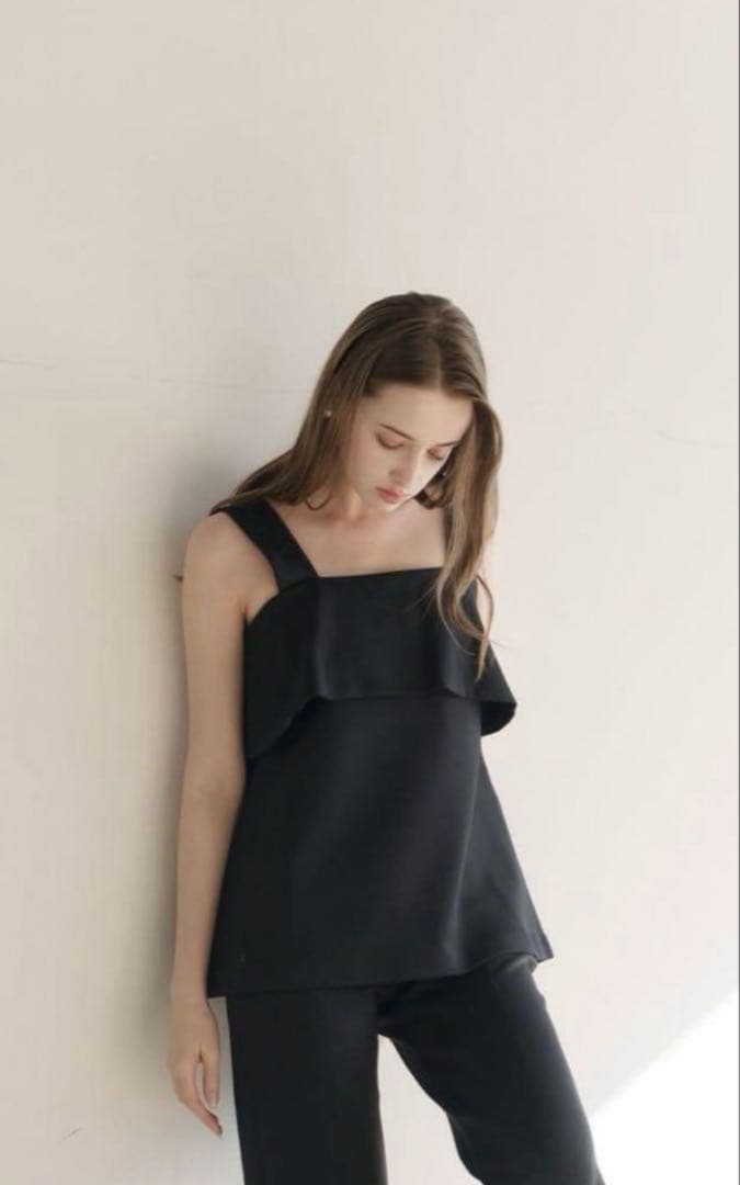 carla カーラ　ビラクビスチェトップス ブラック CARLA カーラ ビスチェ ビラクビスチェトップス ブラック 黒 - メルカリ