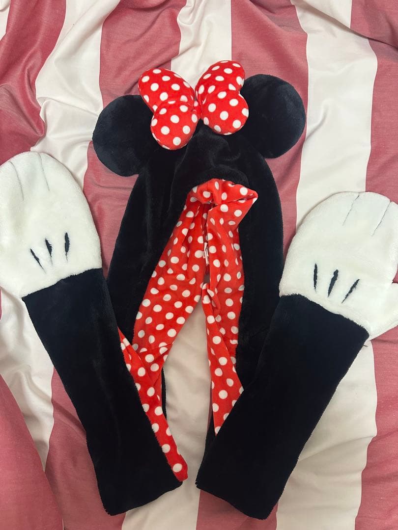 ミニーマウス 手袋付きマフラーキャップ - メルカリ
