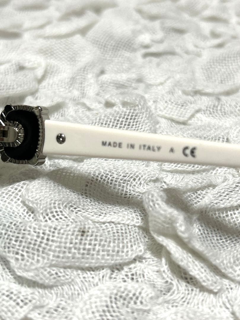 シャネルサングラスココマークホワイトフレーム5174A