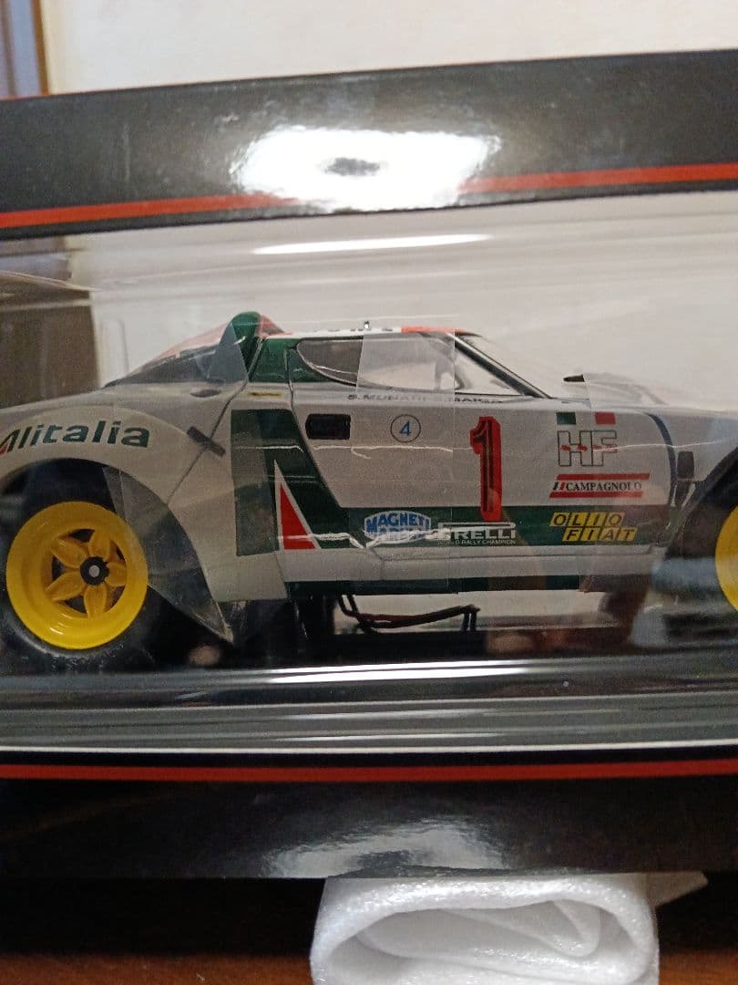 京商1/18ランチア・ストラトス77モンテカルロNo.1希少ライト点灯