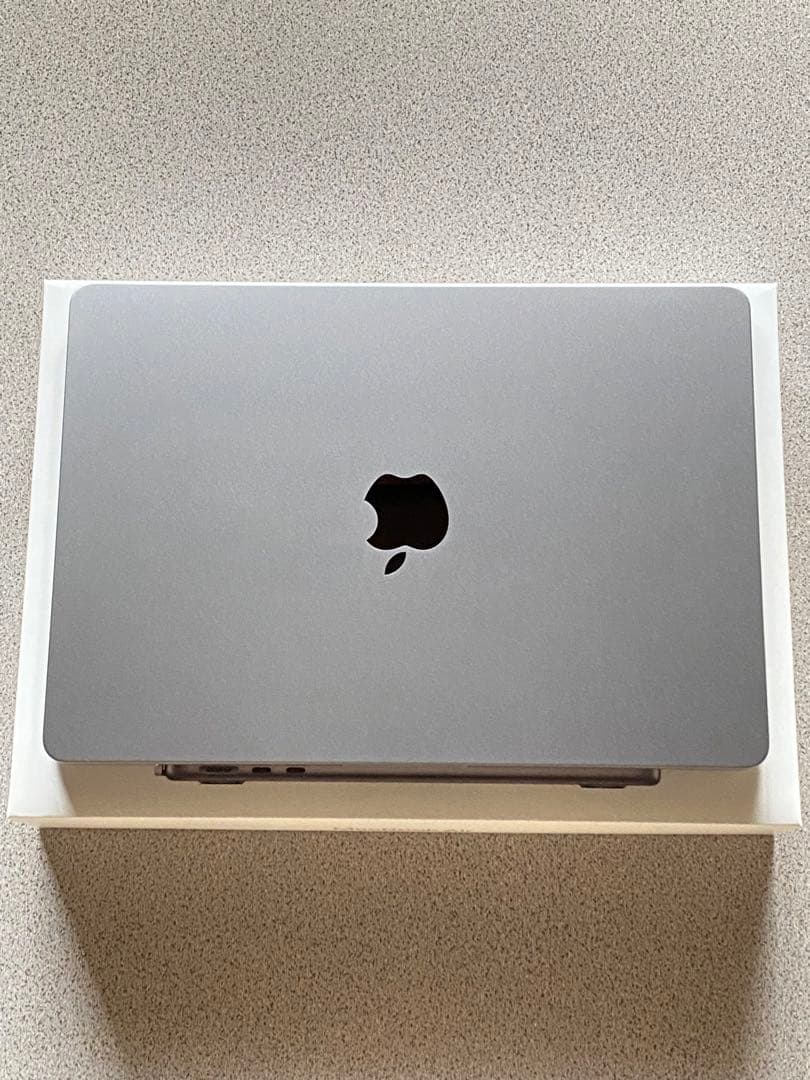 Apple MacBook Air 2022 M2 スペースグレイ - メルカリ