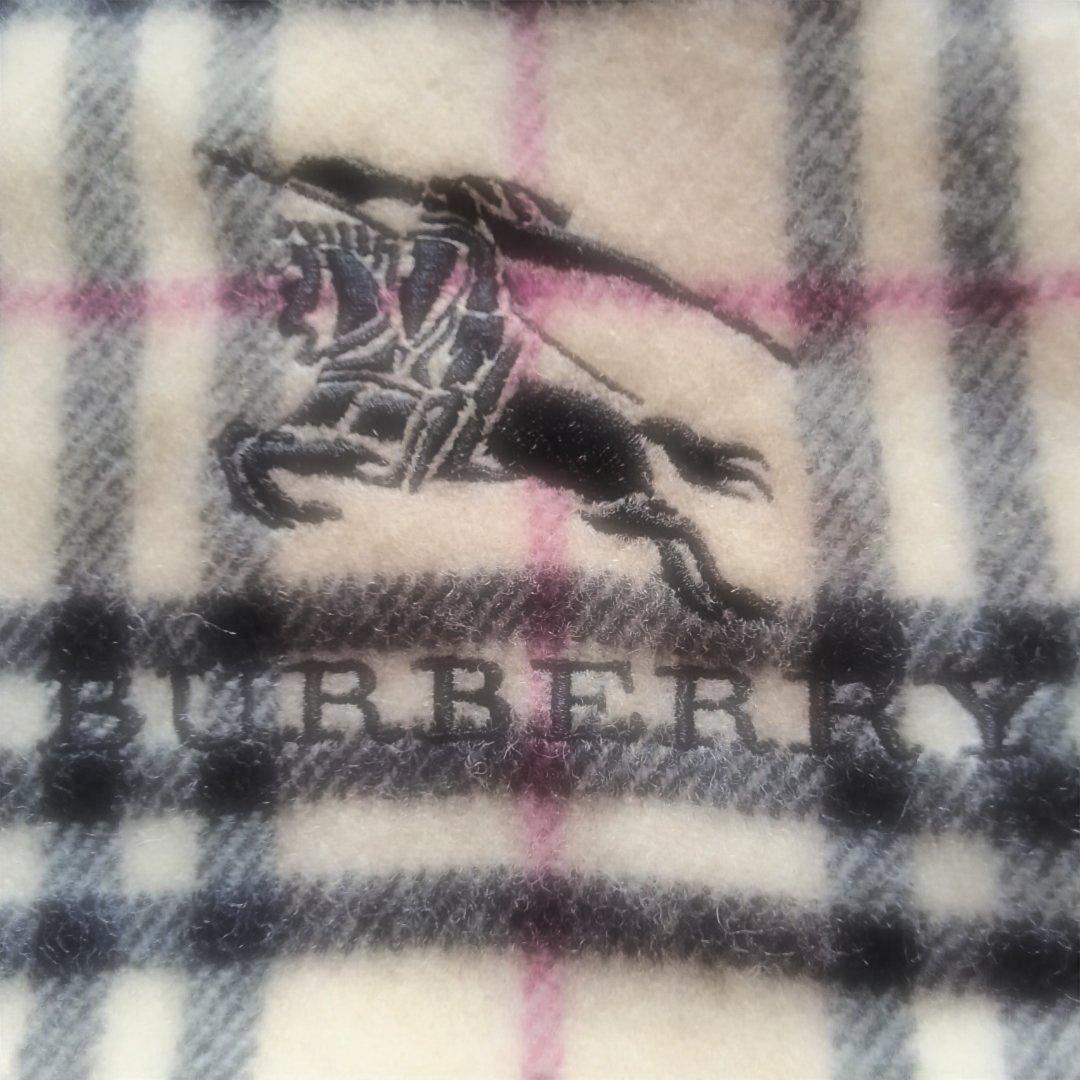 BURBERRY ウール100%ひざ掛け - メルカリ