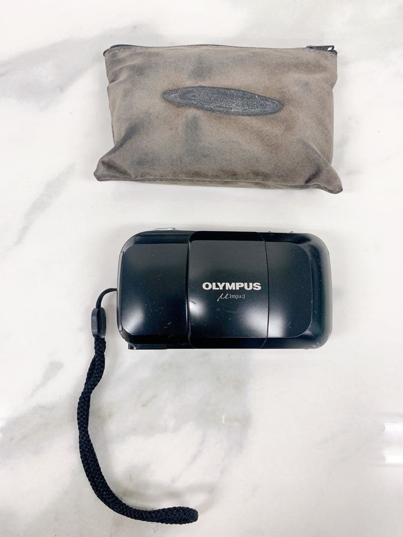 ＋OLYMPUS μ (ミュー) ブラック　初代 オリンパス　フィルムカメラ OLYMPUS μ mju 35mm 1:3.5 フィルムカメラ 初代 - メルカリ