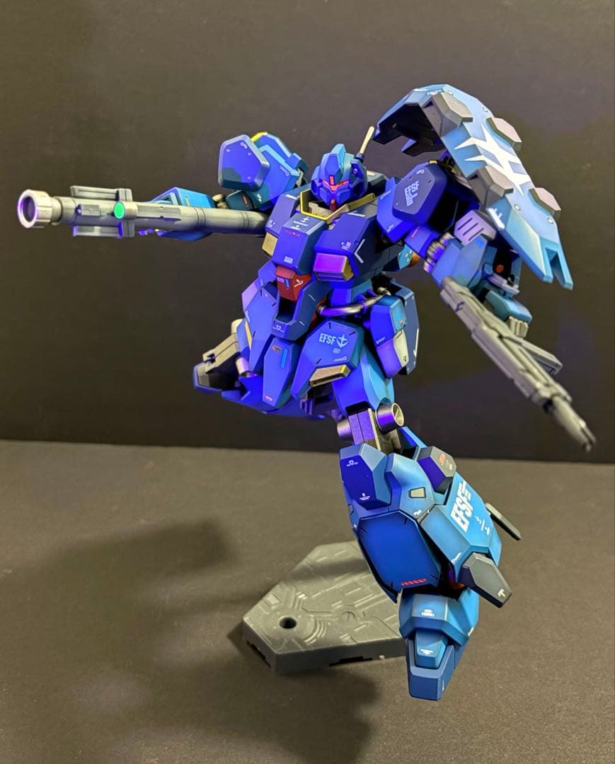 HG グスタフカール00型　全塗装完成品　台座付属 ゴツイ重装甲に惚れ惚れ…！新作ガンプラ「HG グスタフ・カール00型