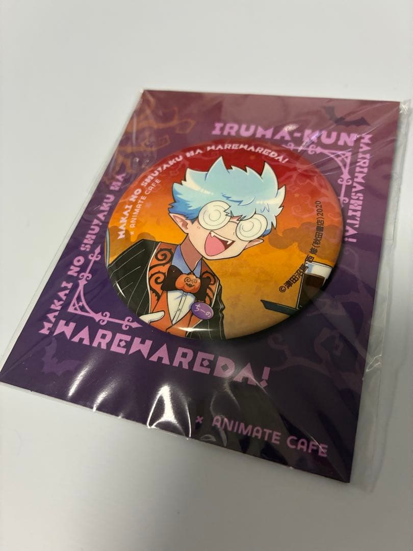 魔界の主役は我々だ!×アニメイトカフェ 缶バッチ チーノ - メルカリ