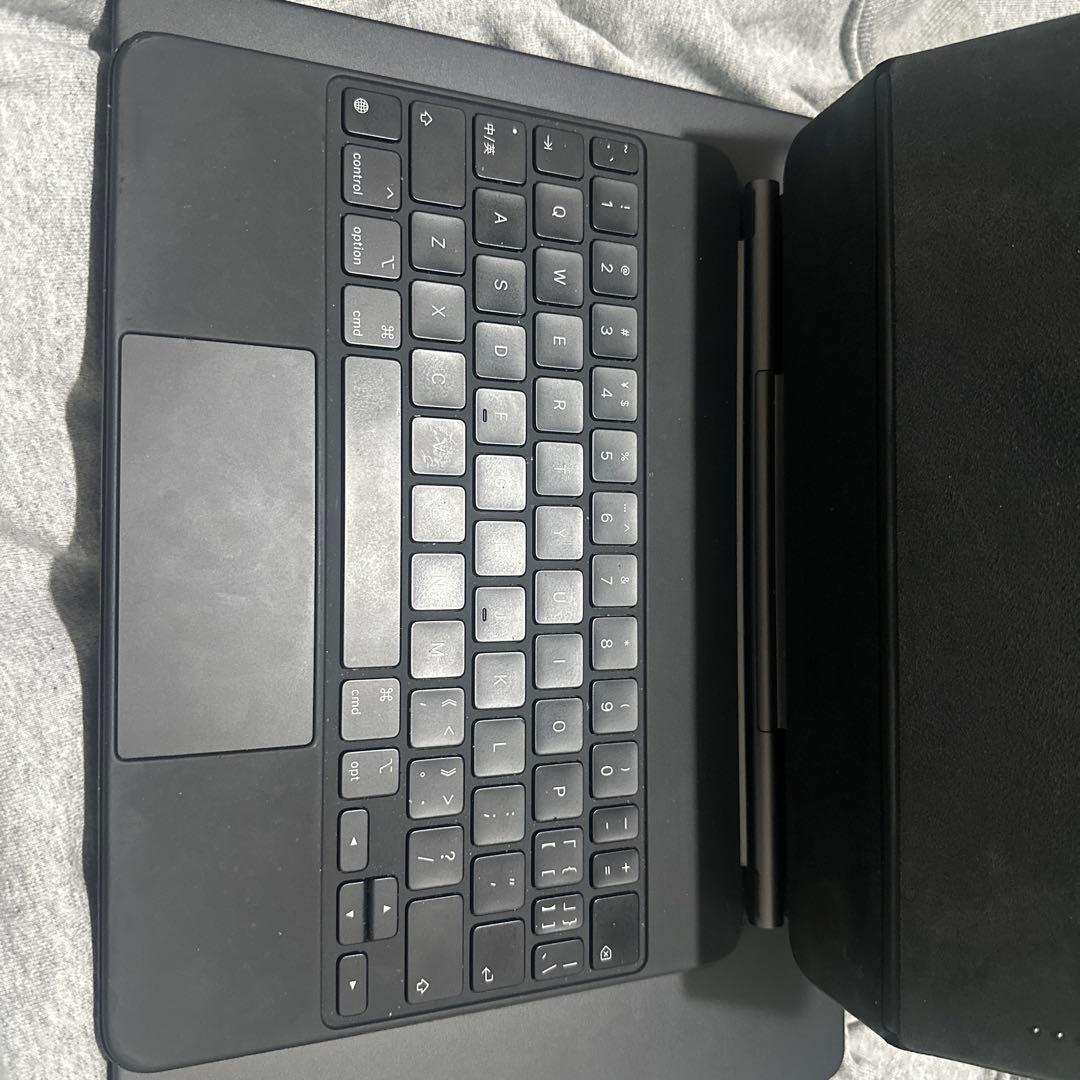 Magic Keyboard マジックキーボード【Apple純正品】11インチ Apple Apple 11インチiPad Pro（M4）用 Magic Keyboard - 日本語