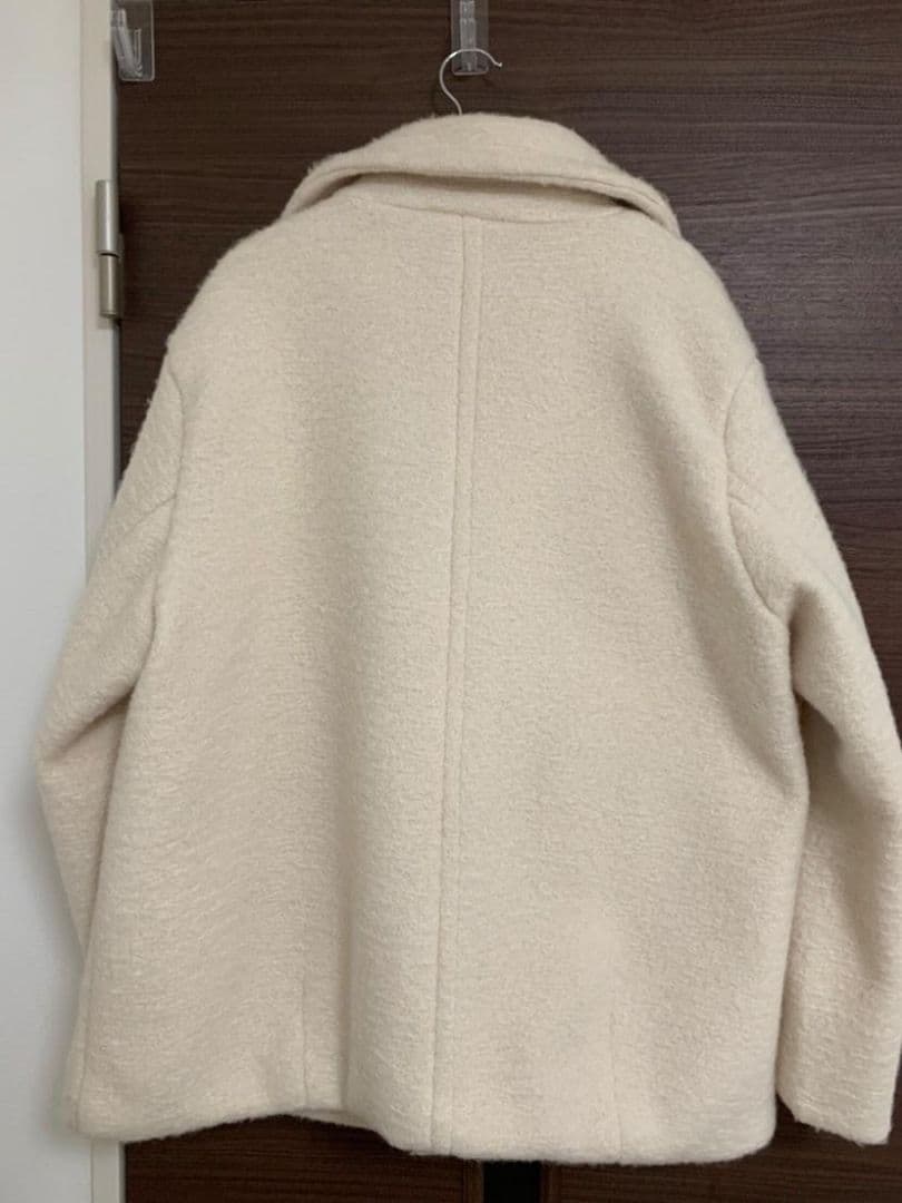 ZARA セミロング丈ブークレコート - メルカリ