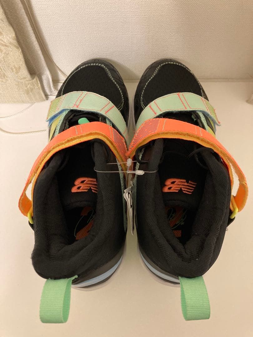 新品未使用　ニューバランス　ポイントスパイク　25.5cm