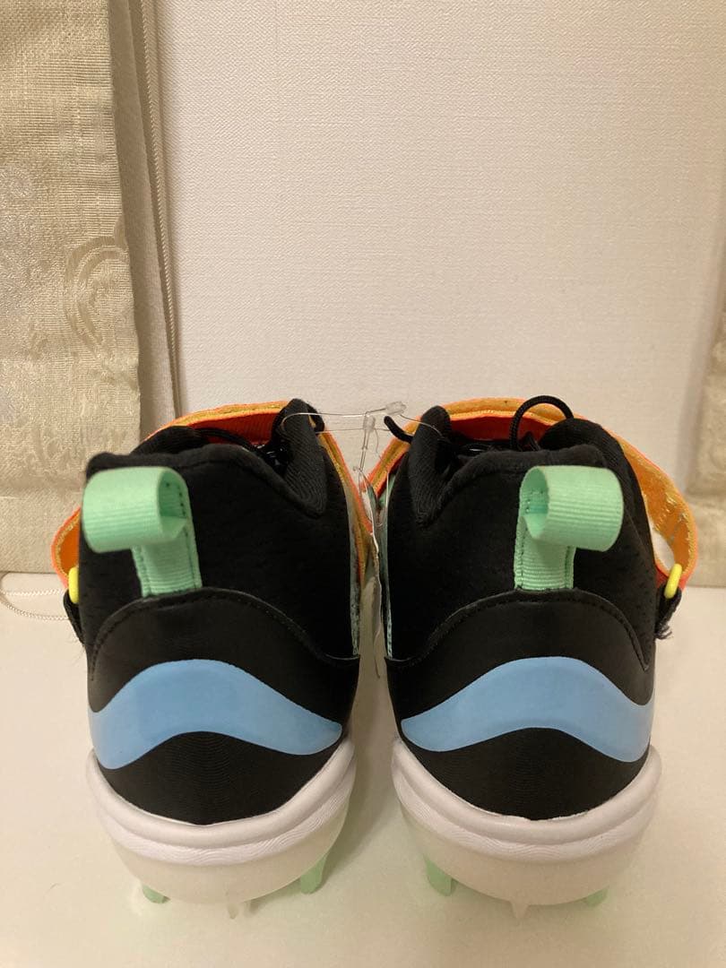 新品未使用　ニューバランス　ポイントスパイク　25.5cm