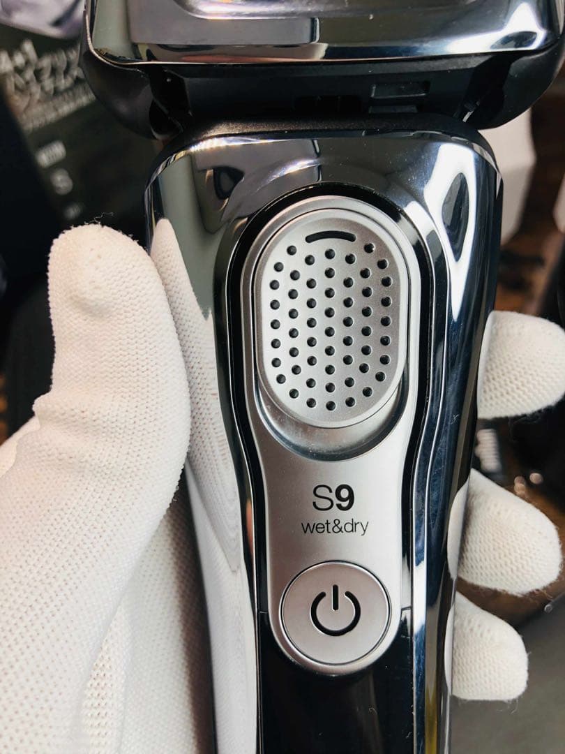 【美品】ブラウン シリーズ9 9375cc -Vメンズ電気シェーバー