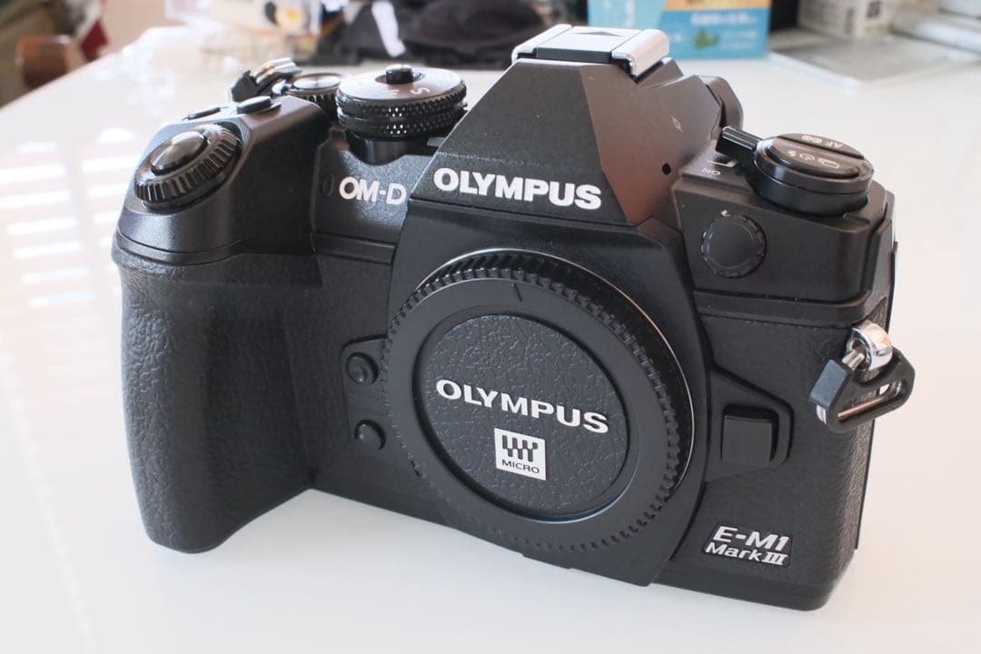 1400ショット ★OLYMPUS OM-D E-M1 MarkIII ボディー Amazon Canada: Olympus OM-D E-M1 Mark II Camera Body Only, 20.4
