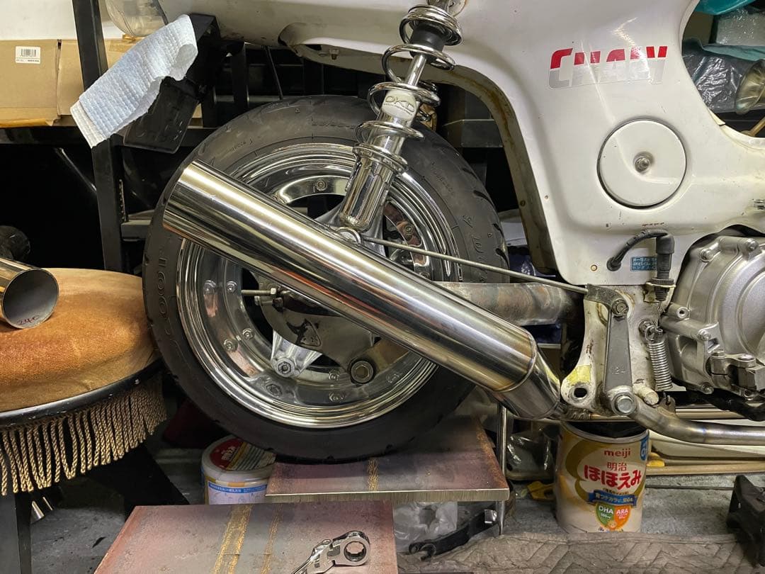 Kanpekichin様 打ち合わせ用 会議室AVシステムソリューション | サービスサイト | 都築テクノ