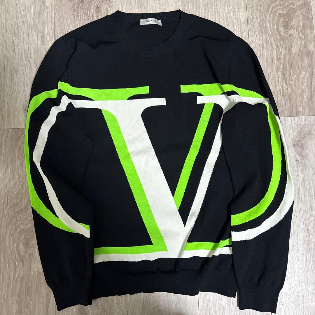 VALENTINO ブラック ネオングリーン Vロゴ Valentino VLS 180 A Sunglasses - US