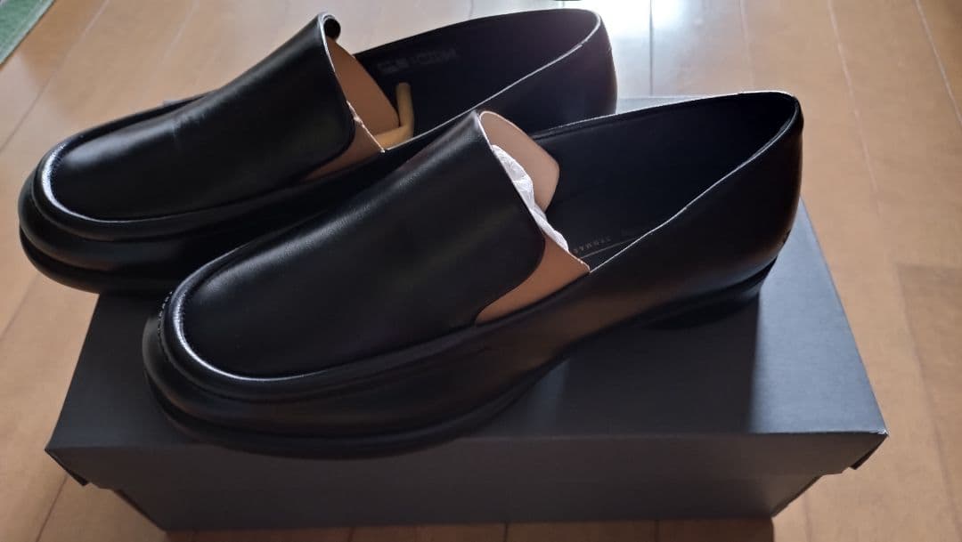 ecco スリッポン　ブラックレザー ローファー型 smw_s12-490013-01001