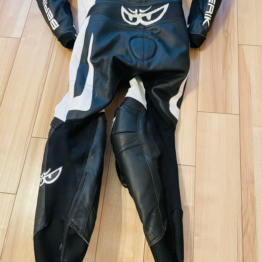 極美品】BERIK 2.0革ツナギ レーシングスーツ 胸・脊髄プロテクター54