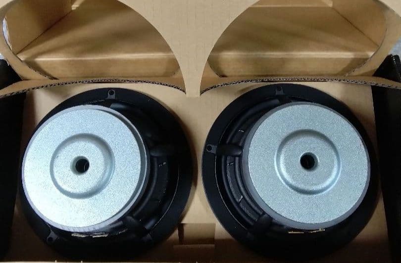 SCAN -SPEAK 　18W/8531G00 　新品 2個セット　残り僅か。