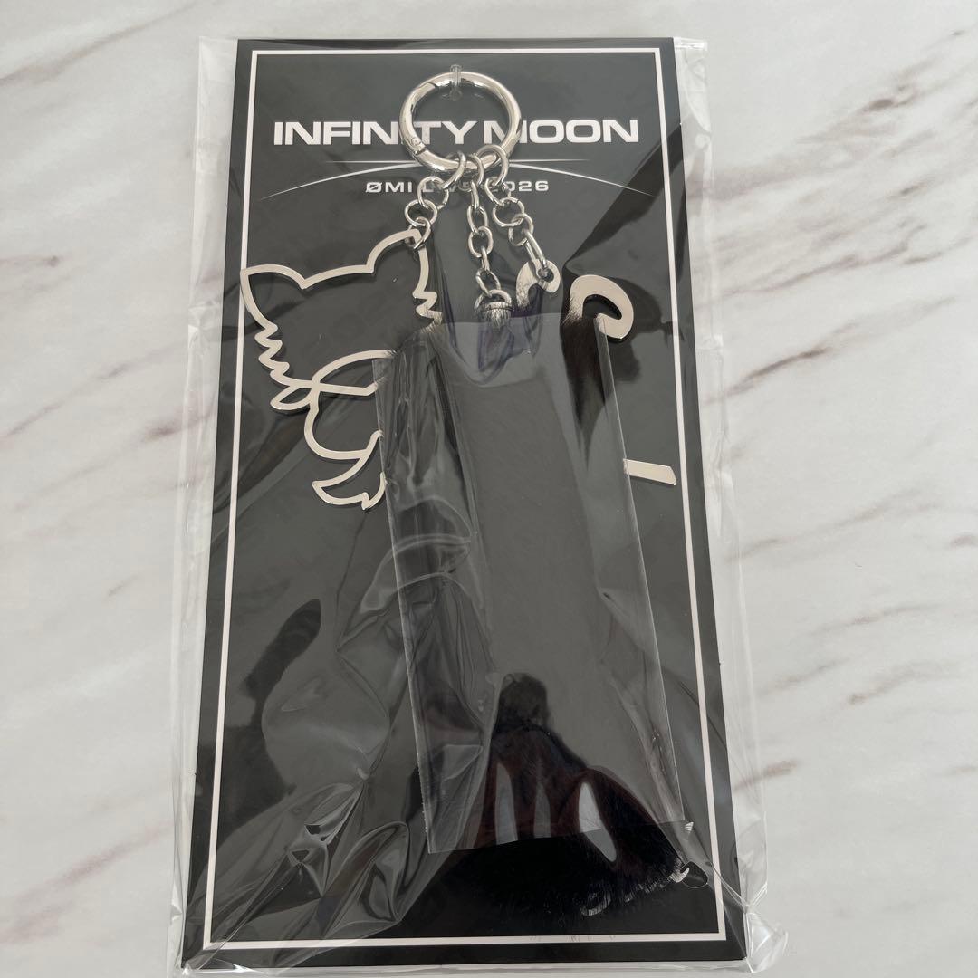 ØMI LIVE TOUR2026 INFINITY MOON バッグチャーム - ミュージシャン買う