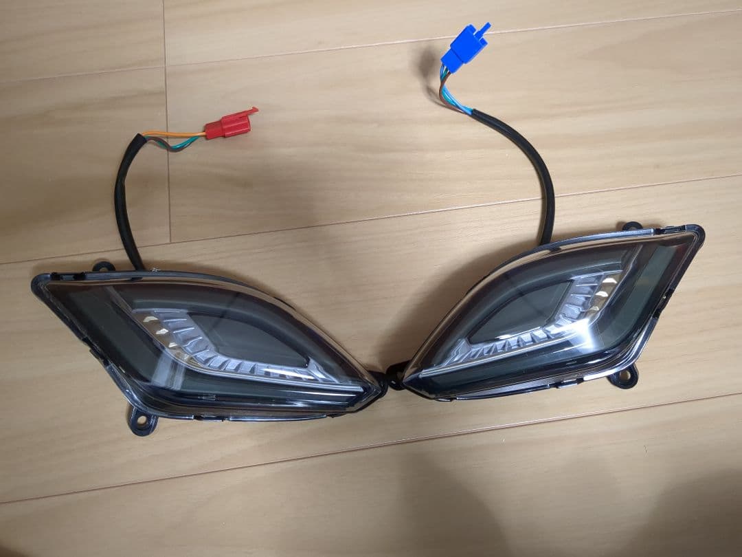 シグナスx 3型 se44j1yp ウインカー ドラゴンアイ - メルカリ