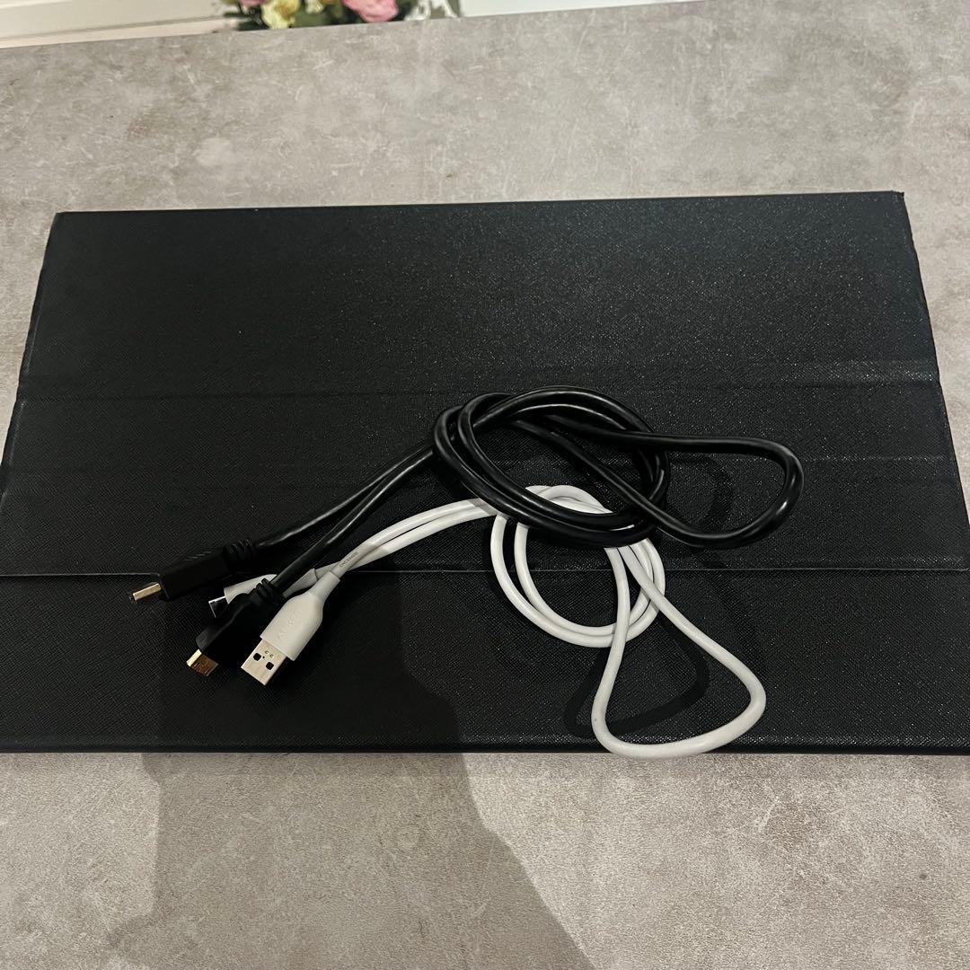 Innoview モバイルモニター 15.8V