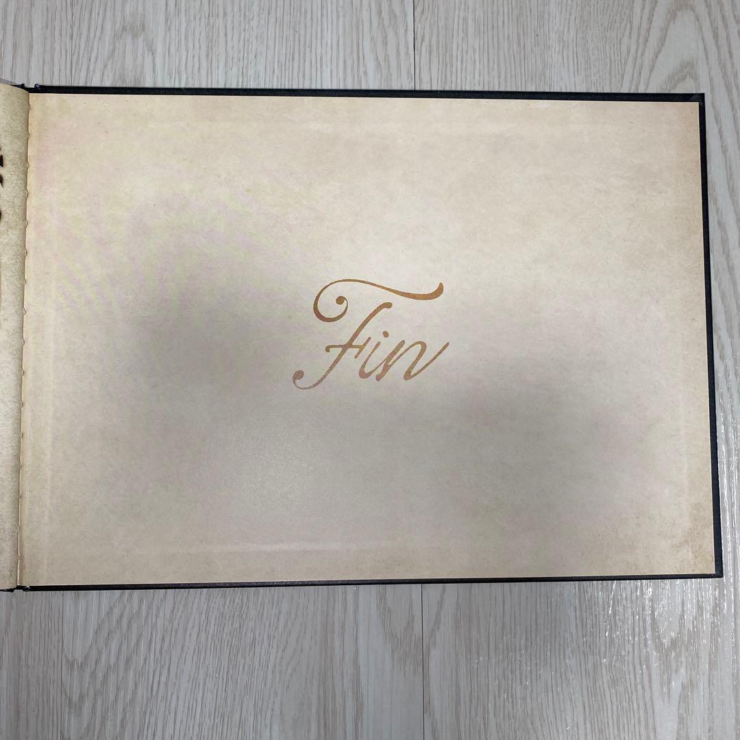 バイオハザード ヴィレッジ 絵本 - メルカリ