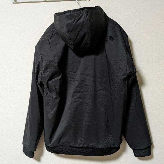 ザノースフェイス】リバーシブルテックエアーフーディ NT62580 K