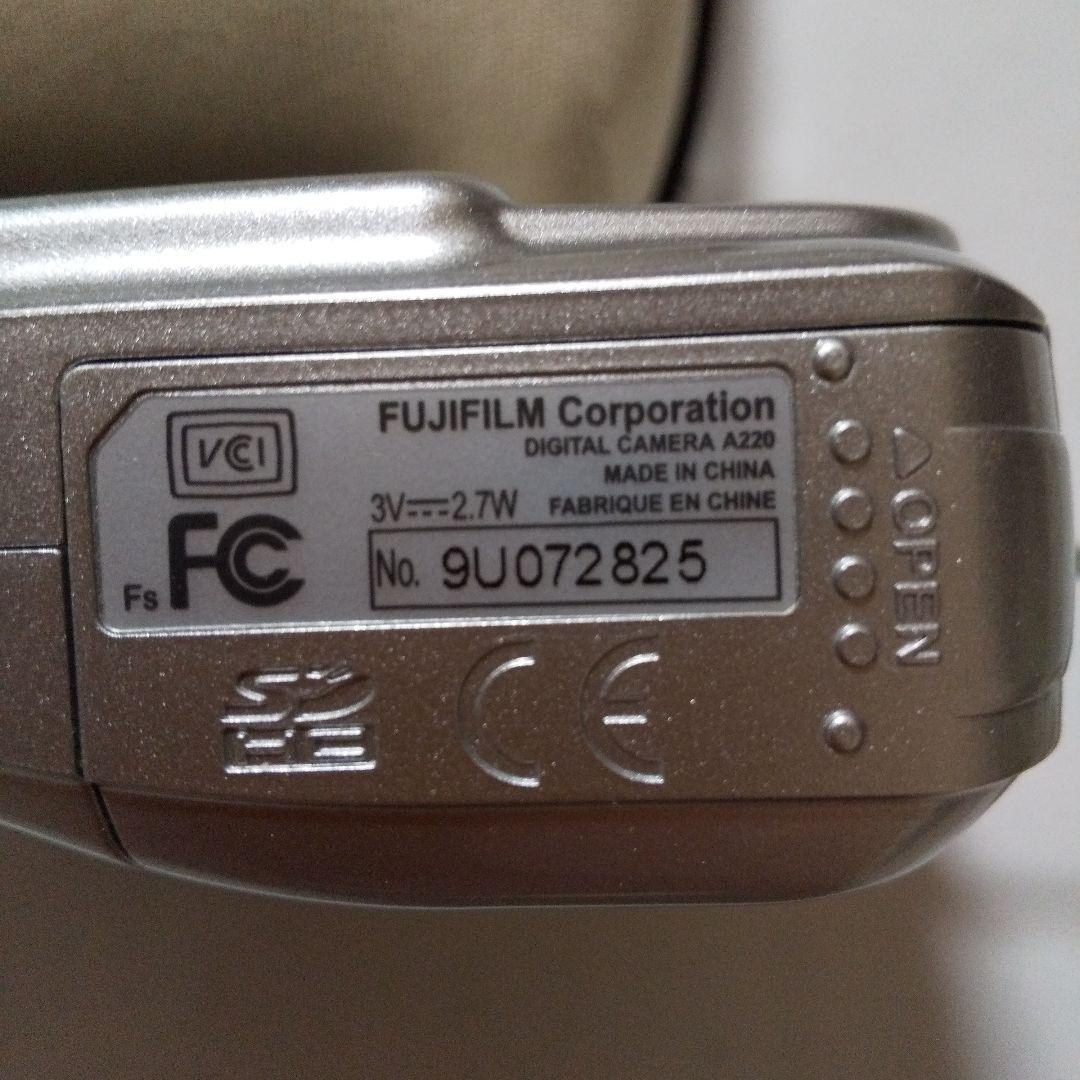 FUJIFILM コンパクトデジタルカメラ 12.2メガピクセル - メルカリ