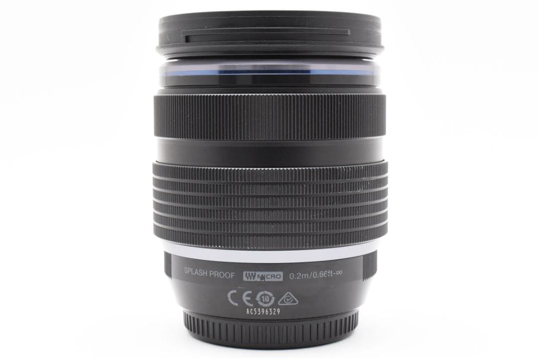 OLYMPUS 12-40mm F2.8 PRO《防塵防滴のタフなマクロ》