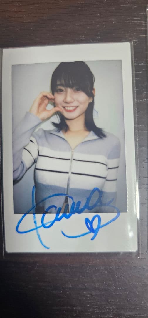 瀬戸環奈さん 生写真、サイン入りチェキ、アクリルスタンド3点セット