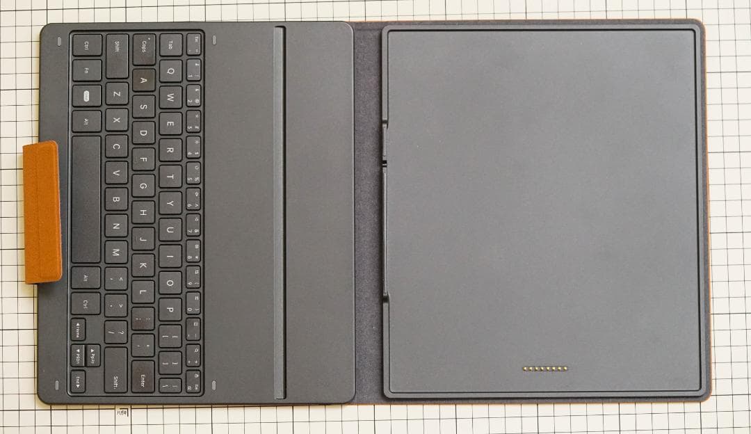 ほぼ新品】ONYX BOOX Note Air5 C用 純正キーボードケース - その他