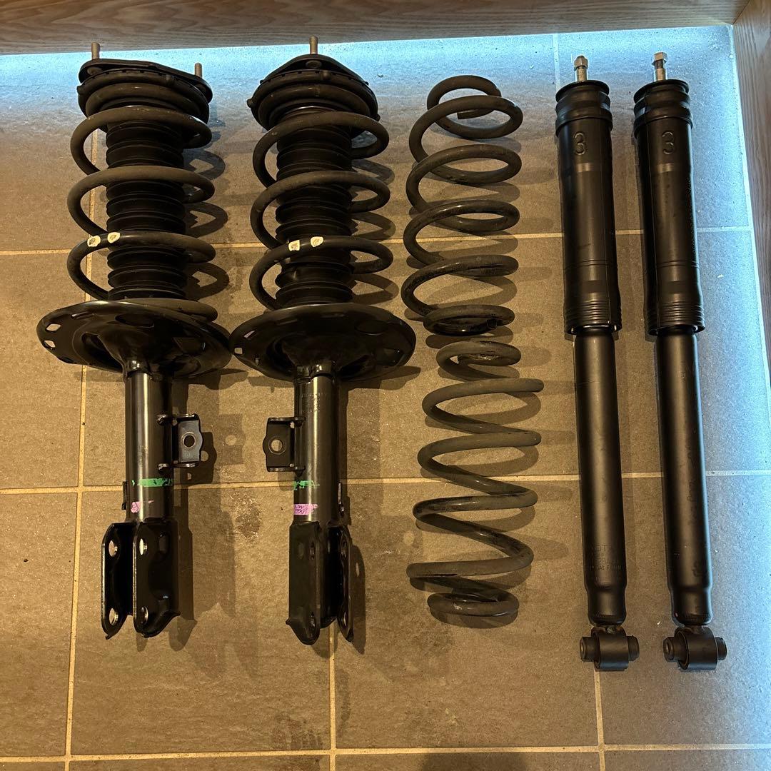 80系ヴォクシー ノア エスクァイア 純正サスペンション前後 - メルカリ